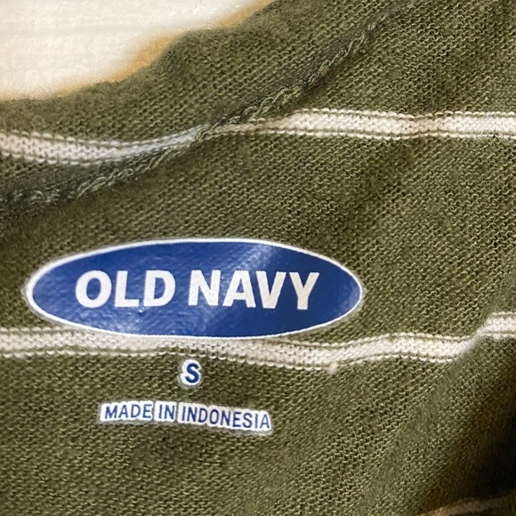 Old Navy Top - Picture 4 of 4